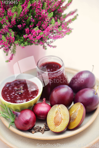 Image of plum chutney