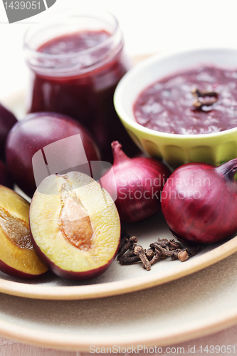 Image of plum chutney