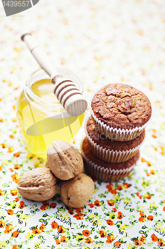 Image of muffins with walnuts and honey