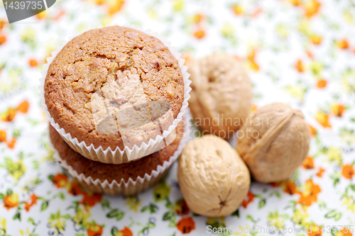 Image of muffins with walnuts and honey