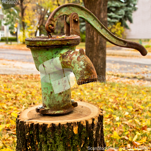 Image of Rusty olf water pump