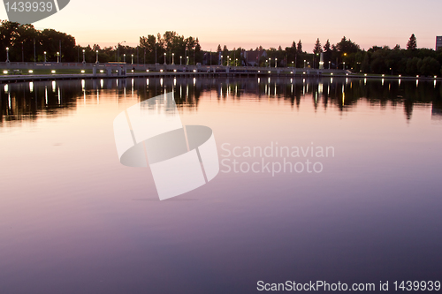 Image of wascana lake at night