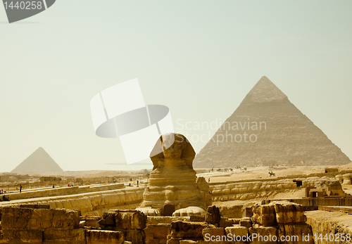 Image of Sphinx and Giza Pyramids in Egypt