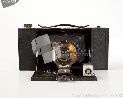 Image of Ancient Camera in front view