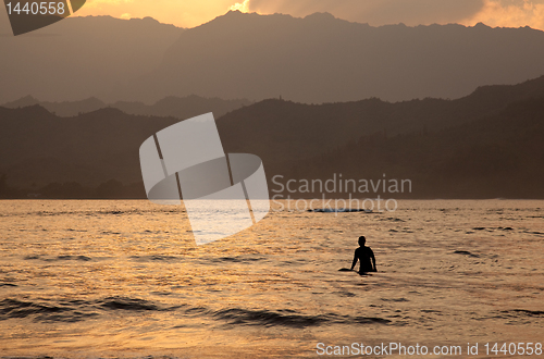 Image of Hanalei Bay at sunset