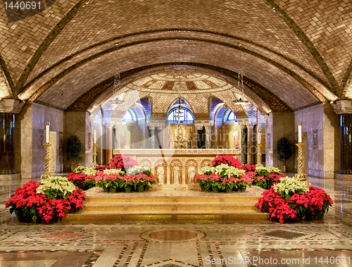 Image of Altar of Crypt church at Basilica in Washington