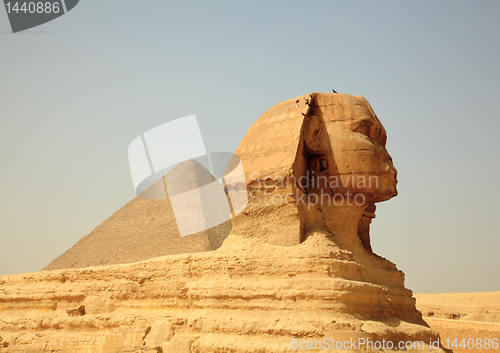 Image of Sphinx and Giza Pyramids in Egypt