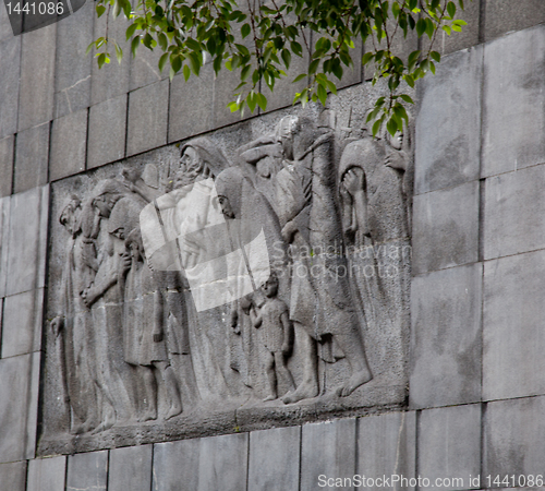 Image of Rear of memorial