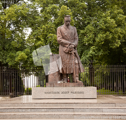 Image of Statue of Pilsudski