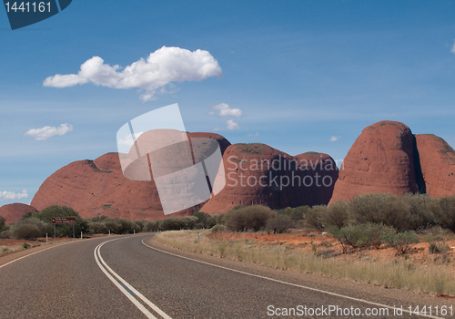 Image of Ayer's Rock with road