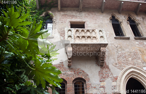 Image of Juliet's balcony in Verona