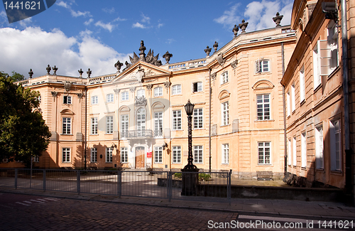 Image of Saphiehow Palace