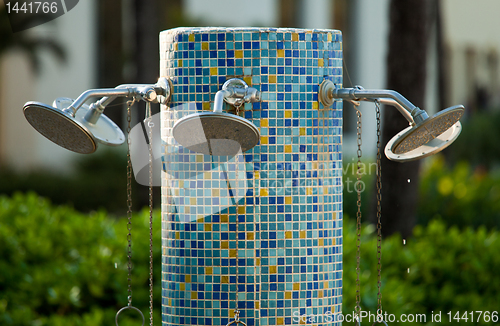 Image of Multiple nozzles on shower