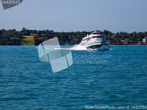 Image of Hydrafoil on Lake Garda