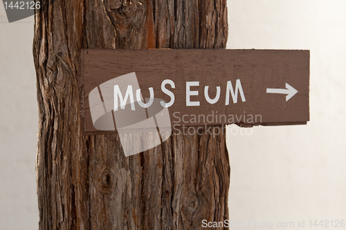 Image of Handmade sign to museum