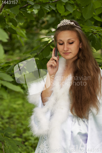 Image of Snow Maiden with phone