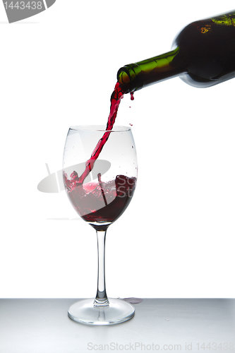 Image of red wine glass