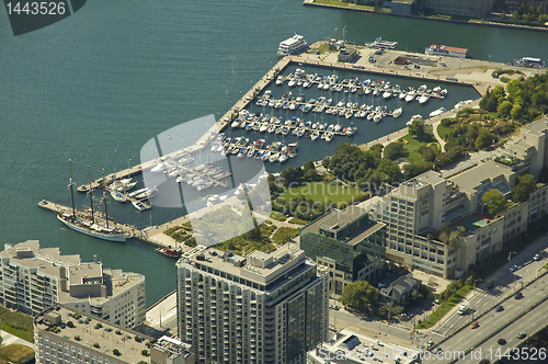 Image of Toronto harbour