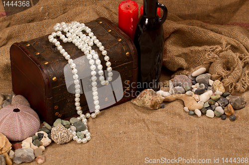Image of sea pearls and stones