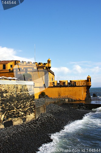 Image of Castle and sea