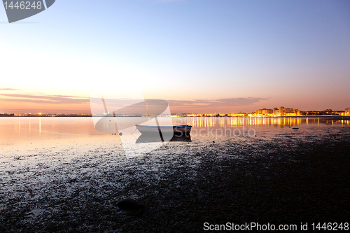 Image of Small boat.