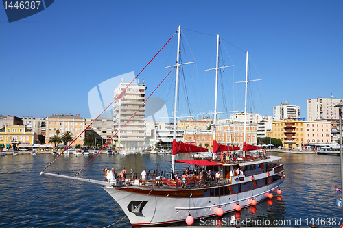 Image of Sailing ship