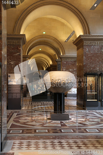 Image of Louvre, Paris