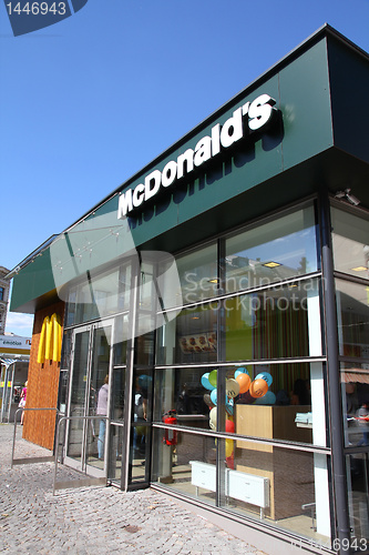 Image of McDonalds restaurant