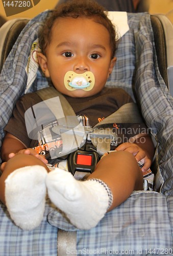 Image of no captionAfrican american baby in carseat