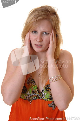 Image of Teen girl with headache.