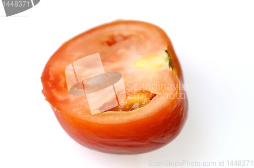 Image of Cutting a tomato