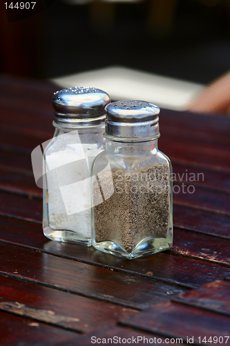 Image of two shakers