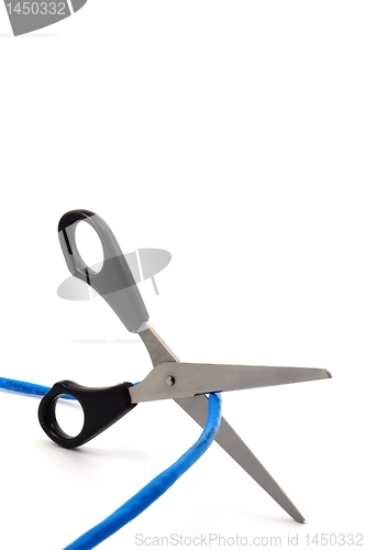 Image of network cable and scissors