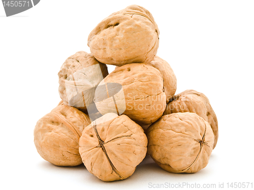 Image of walnuts pyramid 