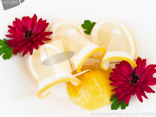 Image of  lemon and flowers