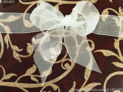 Image of bow at gift