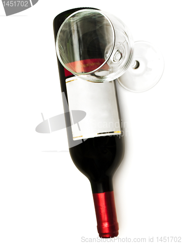 Image of red wine with wineglass