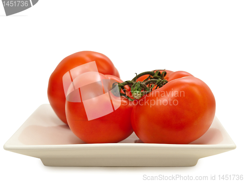 Image of tomatoes in plate