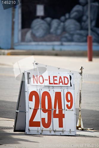 Image of gas sign no lead