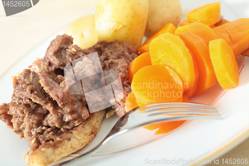 Image of Steak and kidney pudding meal