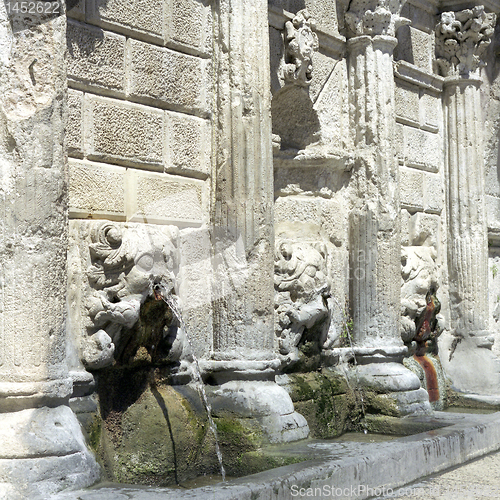 Image of Greek fountain