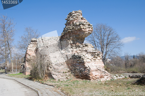 Image of ruins of the fotress wall in Hissar, Bulgaria