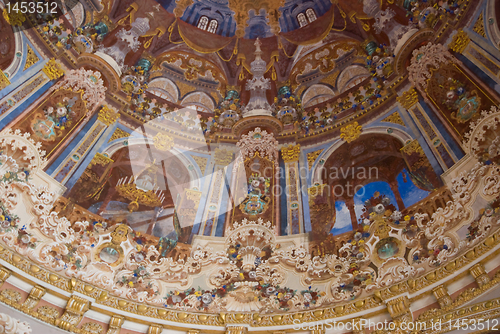 Image of Top  decoration in the Main Hall of Dolmabahche Palace