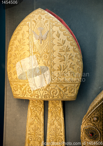 Image of Cardinal hat