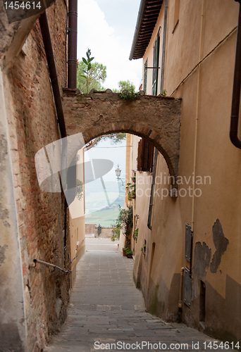 Image of Narrow street