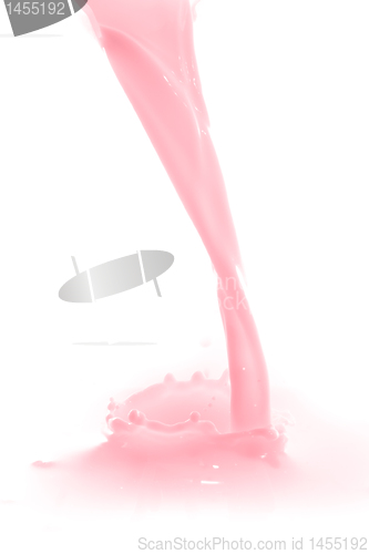 Image of strawberry milk splash