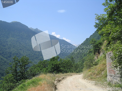 Image of Kosovo dirtroad