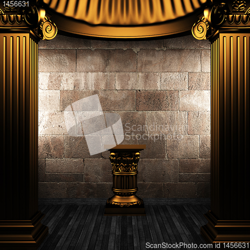 Image of bronze columns and pedestal