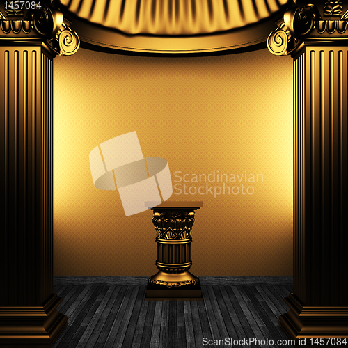 Image of bronze columns, pedestal and wallpaper