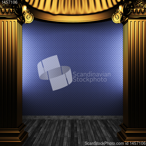 Image of bronze columns and wallpaper